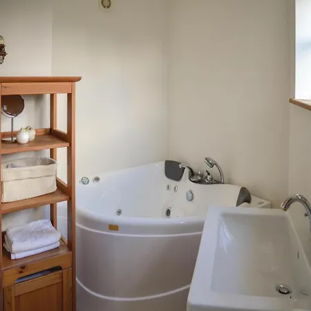 Two Bedroom Holiday In 度假居